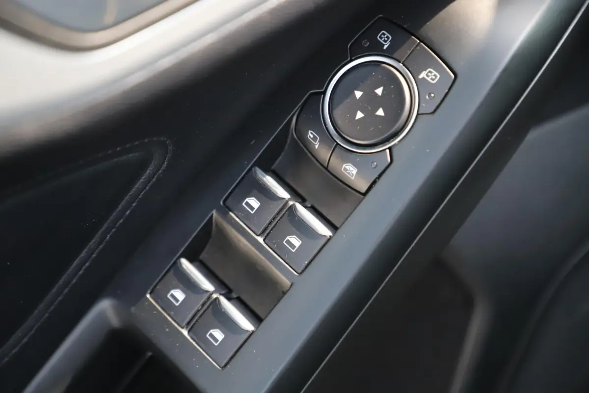 1.0 EcoBoost Trend Edition Business 16 inch LMV Navigatie Carplay Android Airco Cruise Control LED Parkeersensor