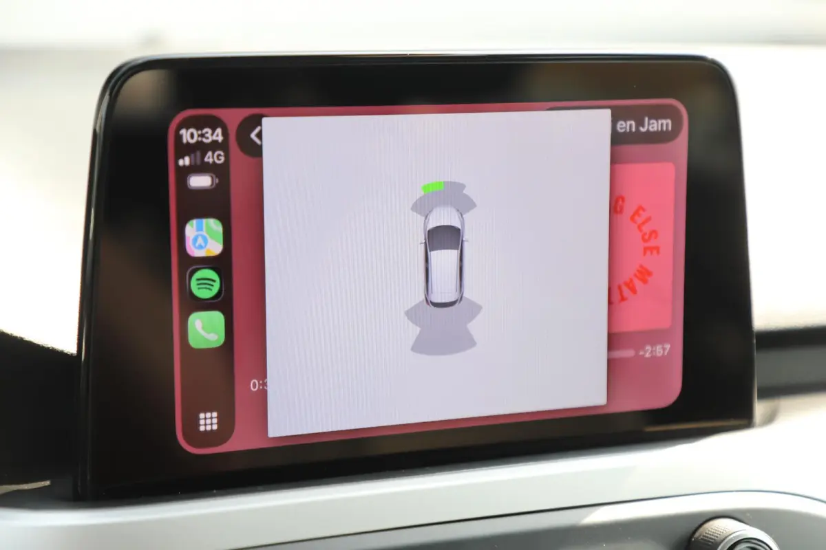 1.0 EcoBoost Trend Edition Business 16 inch LMV Navigatie Carplay Android Airco Cruise Control LED Parkeersensor