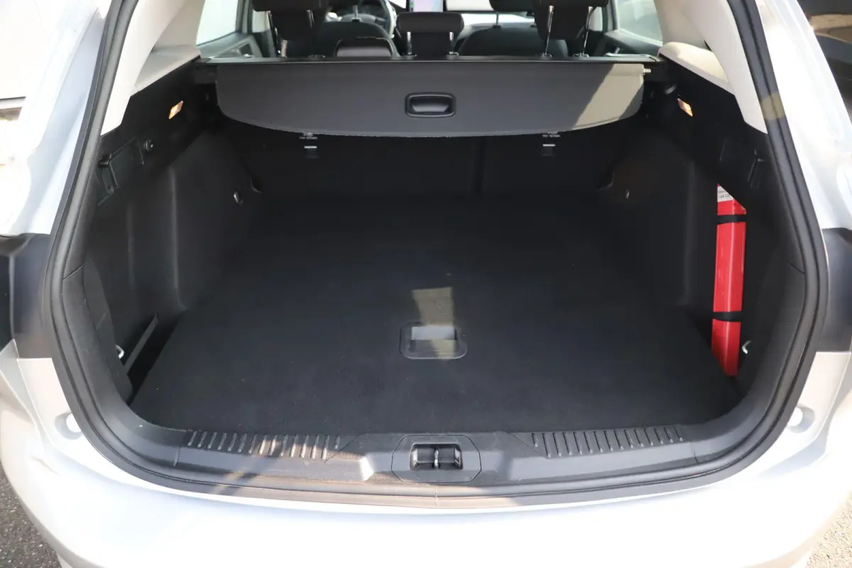 1.0 EcoBoost Trend Edition Business 16 inch LMV Navigatie Carplay Android Airco Cruise Control LED Parkeersensor