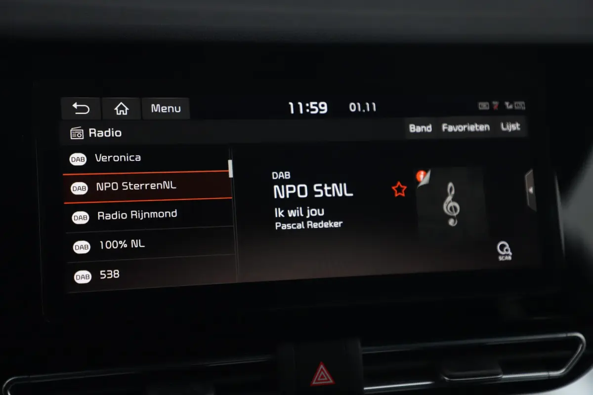 1.6 GDi Hybrid DynamicLine 140PK Automaat Half Leder Navigatie Camera Clima Adaptive Cruise Lane Assist