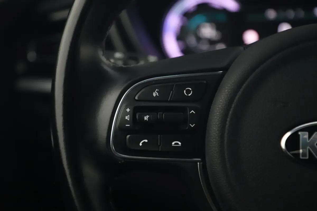 1.6 GDi Hybrid DynamicLine 140PK Automaat Half Leder Navigatie Camera Clima Adaptive Cruise Lane Assist
