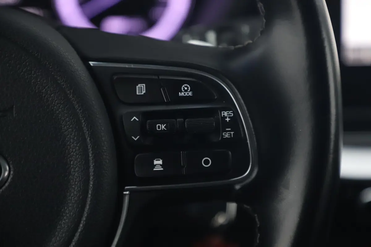 1.6 GDi Hybrid DynamicLine 140PK Automaat Half Leder Navigatie Camera Adaptive Cruise Clima Carplay Android