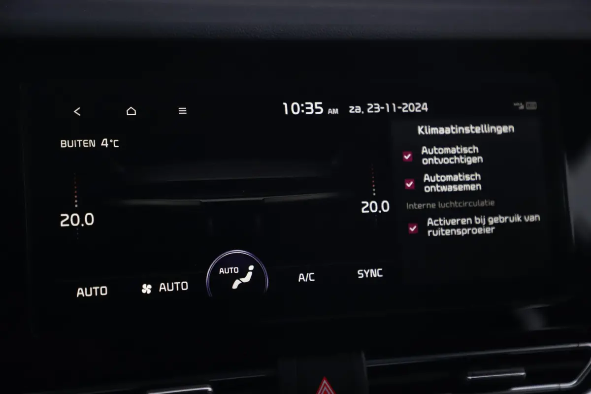 1.6 GDi Hybrid DynamicLine 140PK Automaat 18 inch Half Leder Navigatie Camera Adaptive Cruise Lane Assist Clima Carplay Android