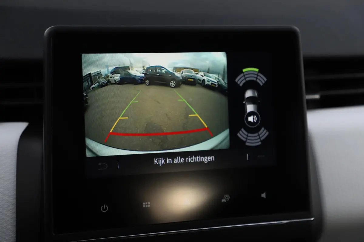 1.0 TCe 90 Evolution 6-bak 16 inch LMV Carplay Android Navigatie Camera Rijstrooksensor Airco Cruise Control