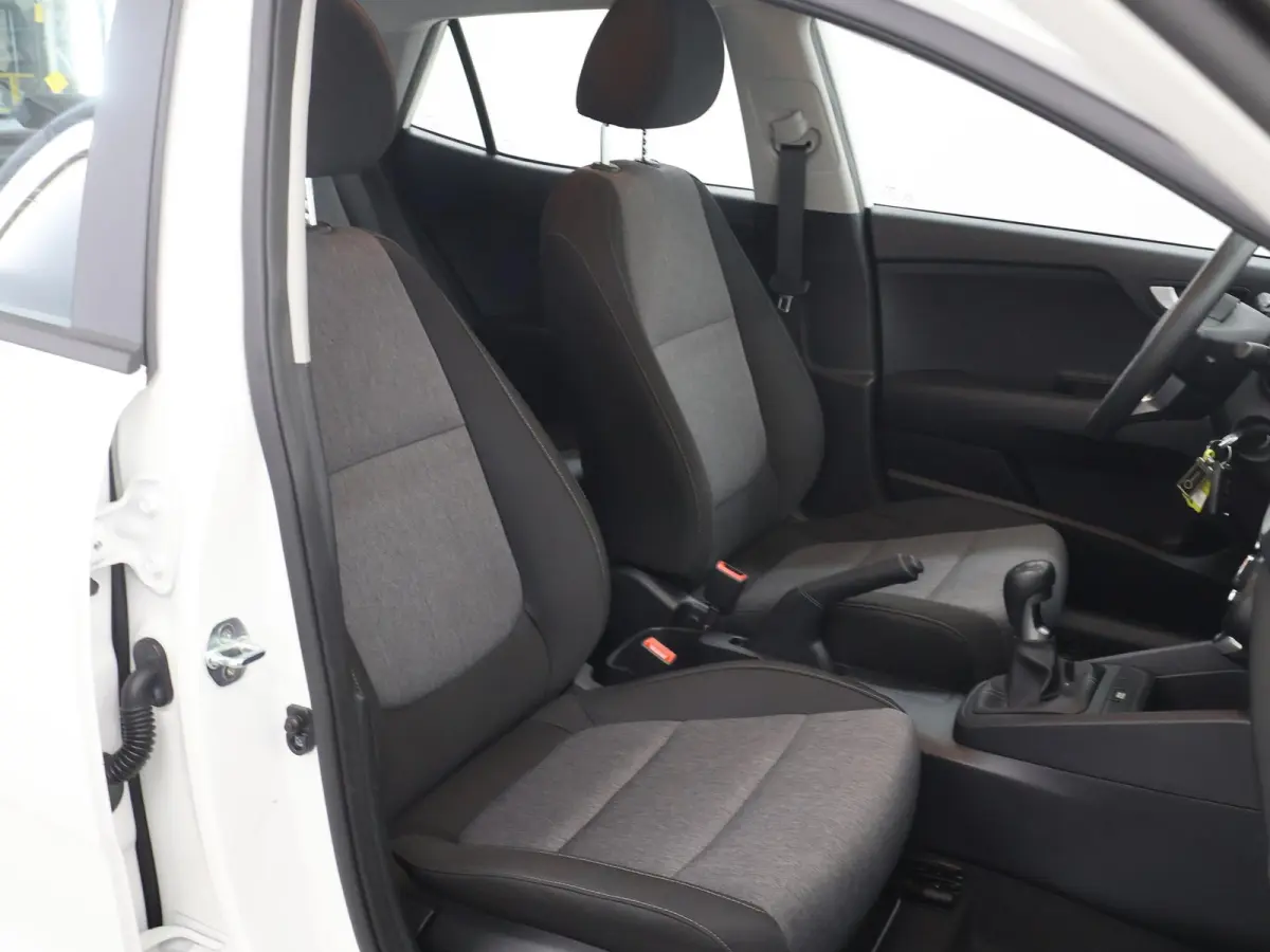 1.0 T-GDi MHEV ComfortLine | Apple Carplay/Android Carplay | Airco | Bluetooth