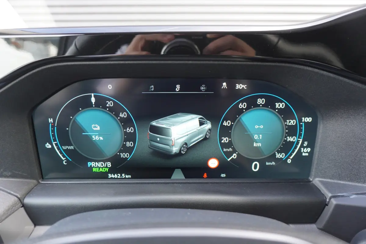 L2H1 71 kWh Life Apple carplay Trekhaak Camera Parkeersensoren Digitaal dashboard