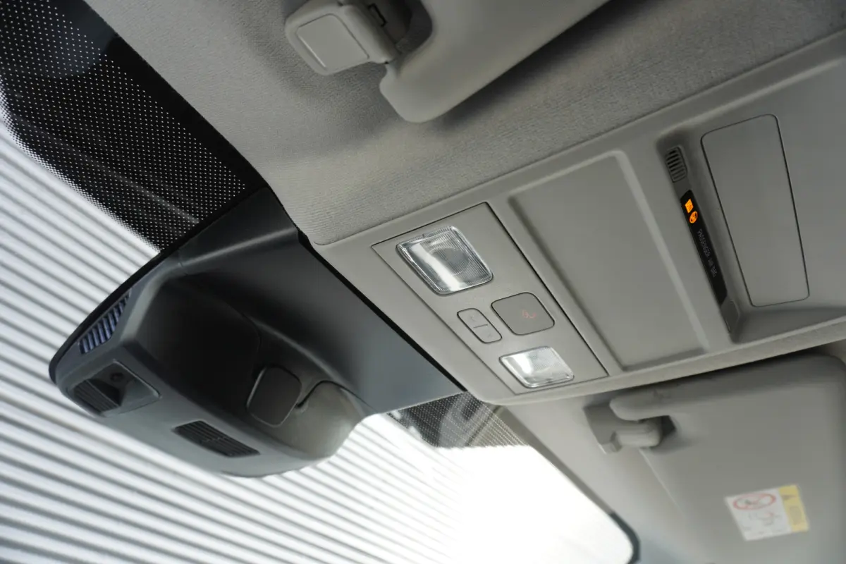 L2H1 71 kWh Life Apple carplay Trekhaak Camera Parkeersensoren Digitaal dashboard