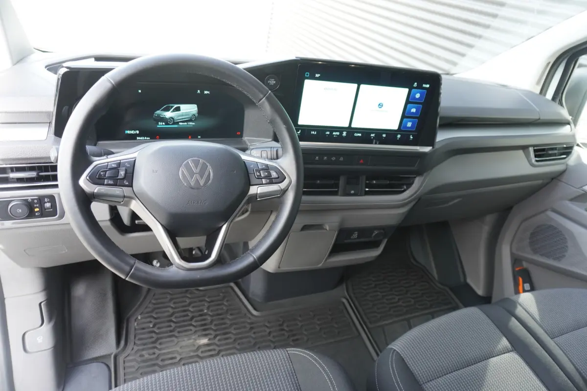 L2H1 71 kWh Life Apple carplay Trekhaak Camera Parkeersensoren Digitaal dashboard