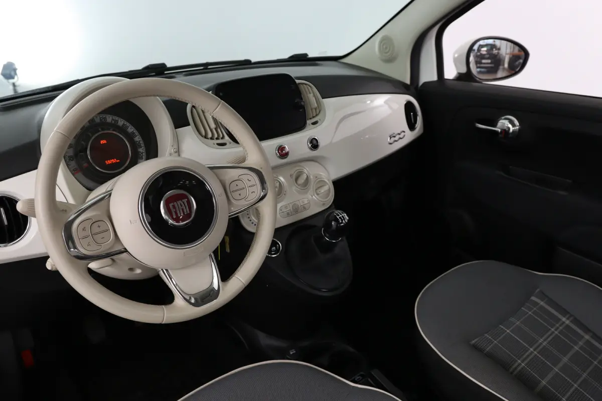 1.0 Hybrid Lounge | Apple Carplay & Android Auto | Cruise Control | Lichtmetalen velgen | Airco | DAB