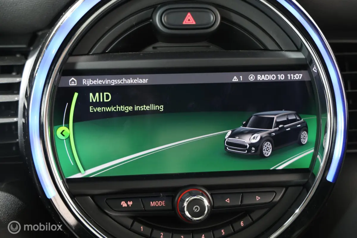Cooper S Hammersmith - Camera- Stoelverwarming - Carplay - Pano