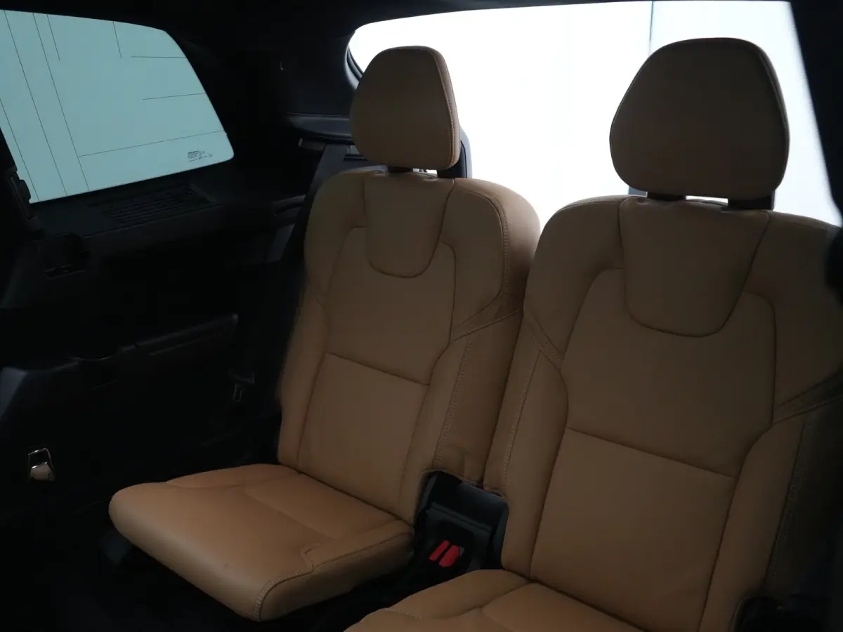T8 Recharge AWD Ultra Dark | Full Options | Luchtvering | Bowers & Wilkins | 360° | Head-Up | Massage | Ventilatie | Panoramadak | Trekhaak