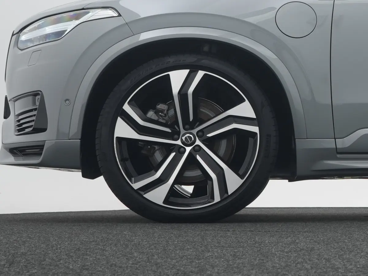 T8 Recharge AWD Ultra Dark | Full Options | Luchtvering | Bowers & Wilkins | 360° | Head-Up | Massage | Ventilatie | Panoramadak | Trekhaak