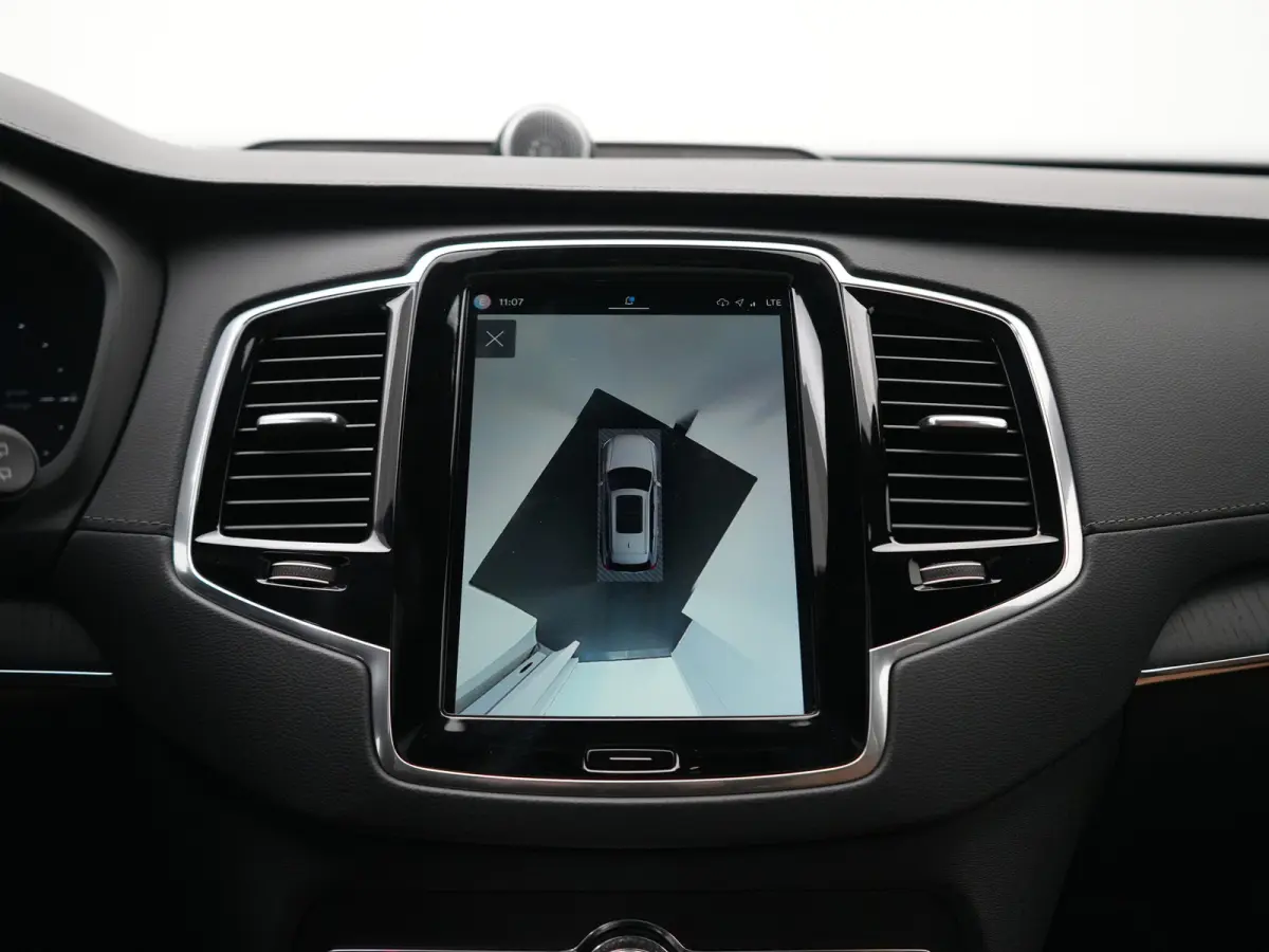 T8 Recharge AWD Ultra Dark | Full Options | Luchtvering | Bowers & Wilkins | 360° | Head-Up | Massage | Ventilatie | Panoramadak | Trekhaak