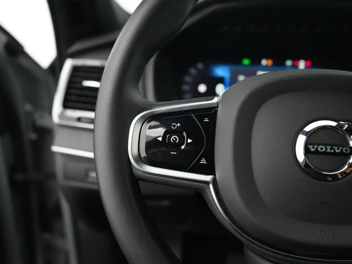 T8 Recharge AWD Ultra Dark | Full Options | Luchtvering | Bowers & Wilkins | 360° | Head-Up | Massage | Ventilatie | Panoramadak | Trekhaak