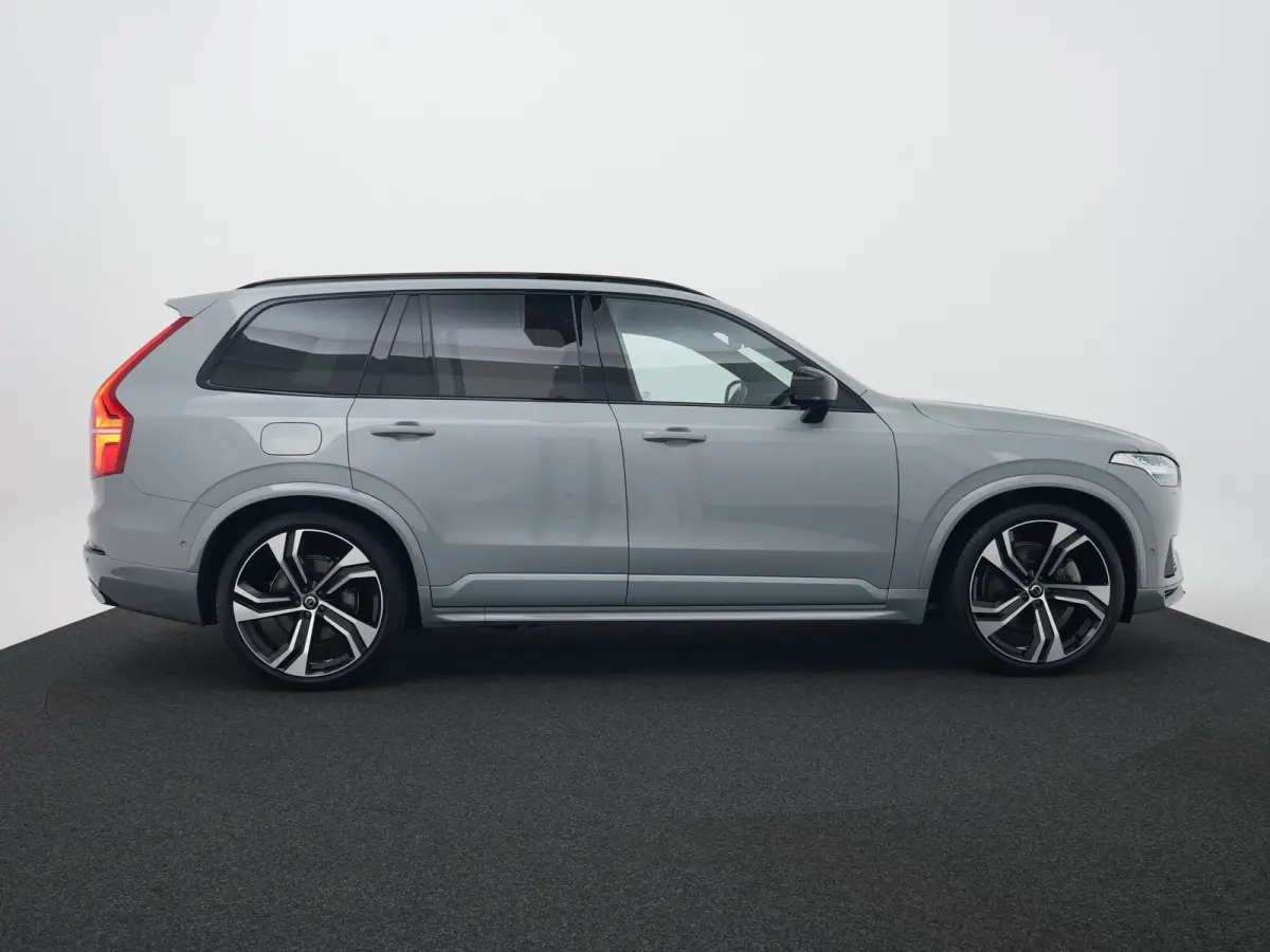 T8 Recharge AWD Ultra Dark | Full Options | Luchtvering | Bowers & Wilkins | 360° | Head-Up | Massage | Ventilatie | Panoramadak | Trekhaak