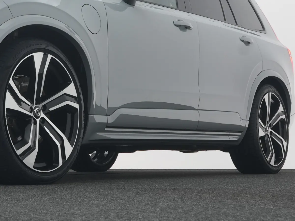 T8 Recharge AWD Ultra Dark | Full Options | Luchtvering | Bowers & Wilkins | 360° | Head-Up | Massage | Ventilatie | Panoramadak | Trekhaak