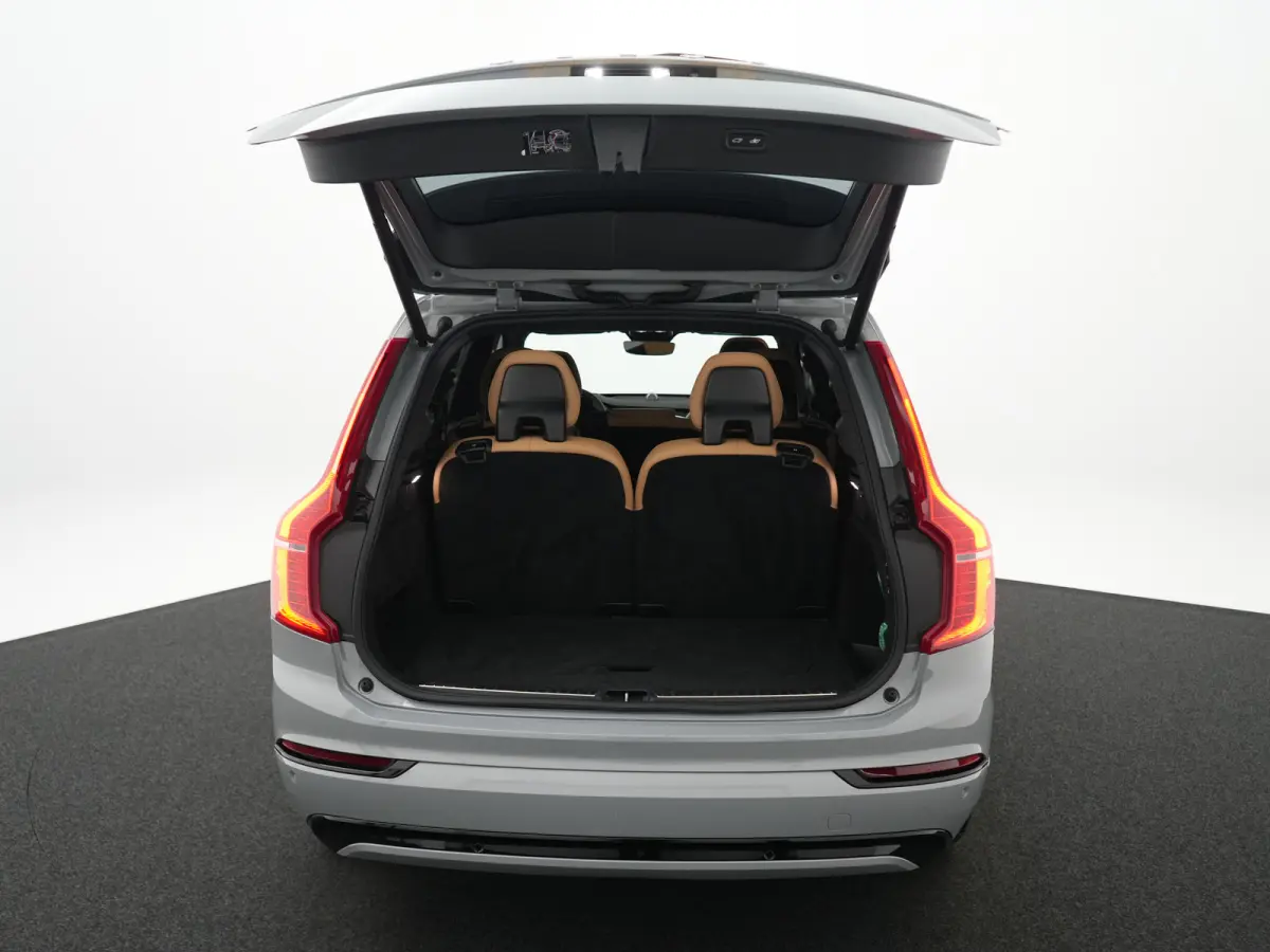 T8 Recharge AWD Ultra Dark | Full Options | Luchtvering | Bowers & Wilkins | 360° | Head-Up | Massage | Ventilatie | Panoramadak | Trekhaak