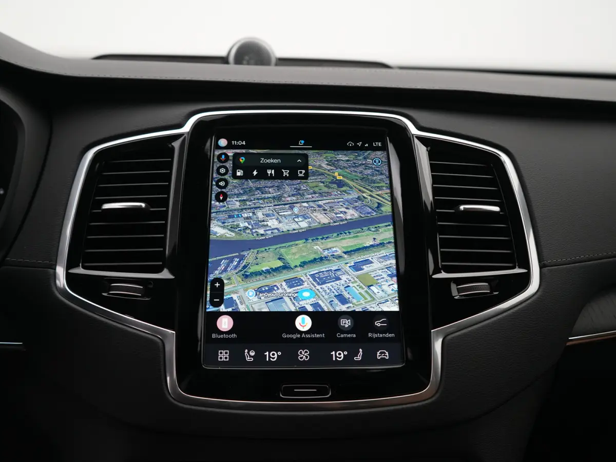 T8 Recharge AWD Ultra Dark | Full Options | Luchtvering | Bowers & Wilkins | 360° | Head-Up | Massage | Ventilatie | Panoramadak | Trekhaak