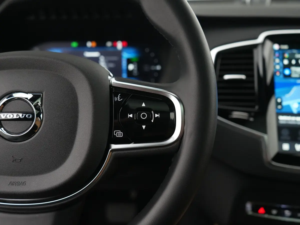 T8 Recharge AWD Ultra Dark | Full Options | Luchtvering | Bowers & Wilkins | 360° | Head-Up | Massage | Ventilatie | Panoramadak | Trekhaak