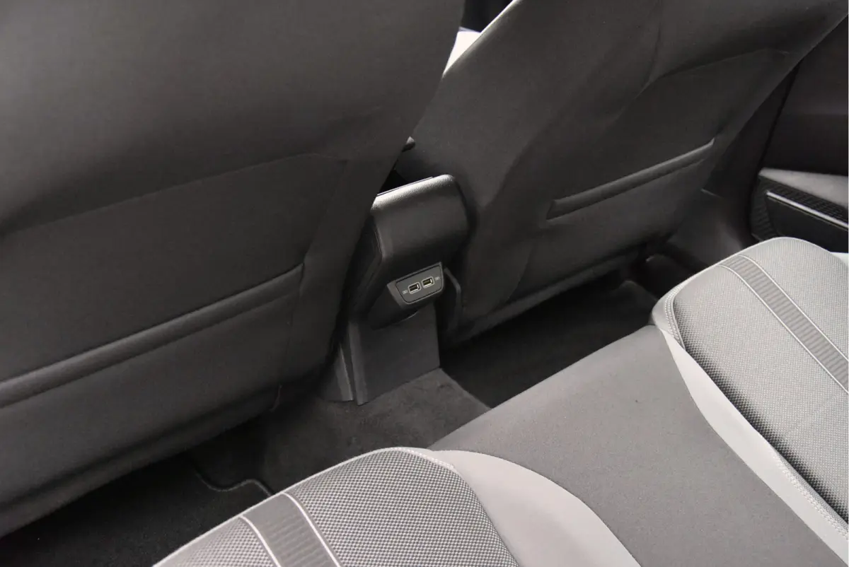 1.0 TSI 96 PK Highline Topstaat! garantie NAP
