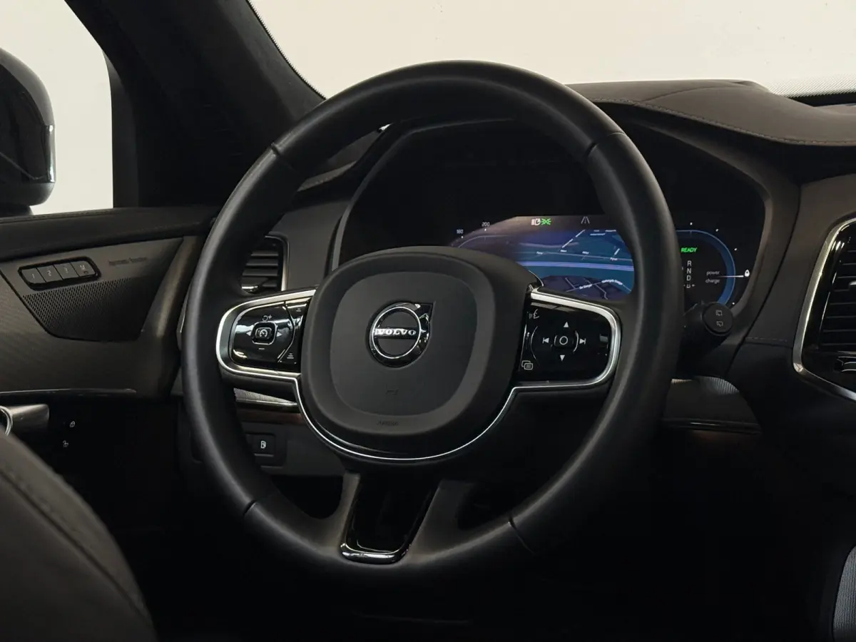2.0 T8 Recharge AWD Ultra Dark Pano Luchtvering 360 Trekhaak