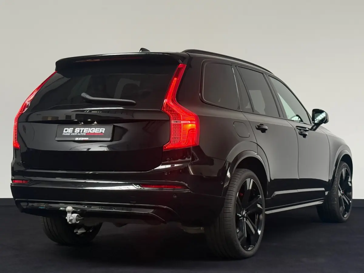 2.0 T8 Recharge AWD Ultra Dark Pano Luchtvering 360 Trekhaak