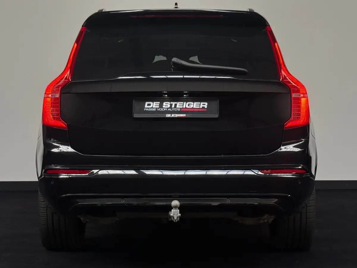 2.0 T8 Recharge AWD Ultra Dark Pano Luchtvering 360 Trekhaak
