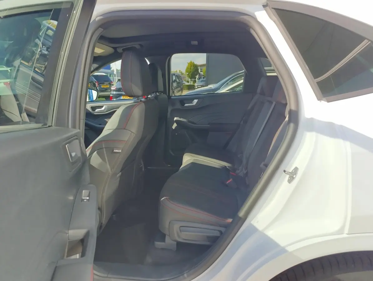 2.5 PHEV ST-Line X | VOORRAAD! | Black Pack | Panodak | Elek. trekhaak | Adaptive Cruise | AGR stoelen met memory | Stoel/stuur voorruitverwarming | B&O Audio | Dodehoekdetectie | Elek. klep