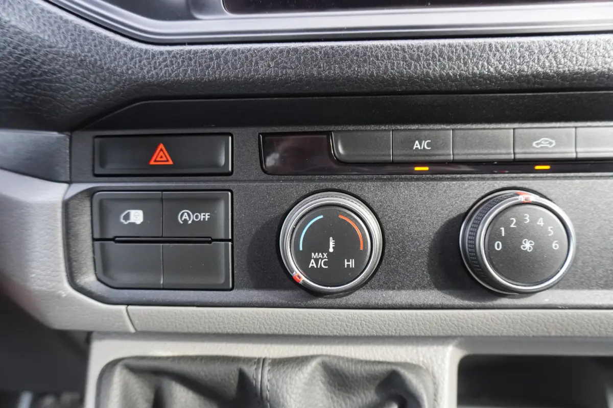 140pk L3H2/L2H1 Apple Carplay Camera Navigatie Parkeersensoren Cruise control Airco