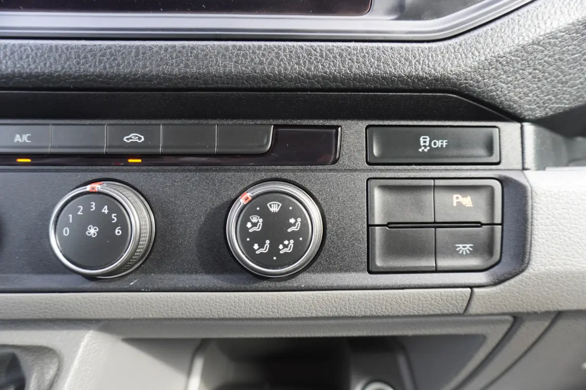 140pk L3H2/L2H1 Apple Carplay Camera Navigatie Parkeersensoren Cruise control Airco
