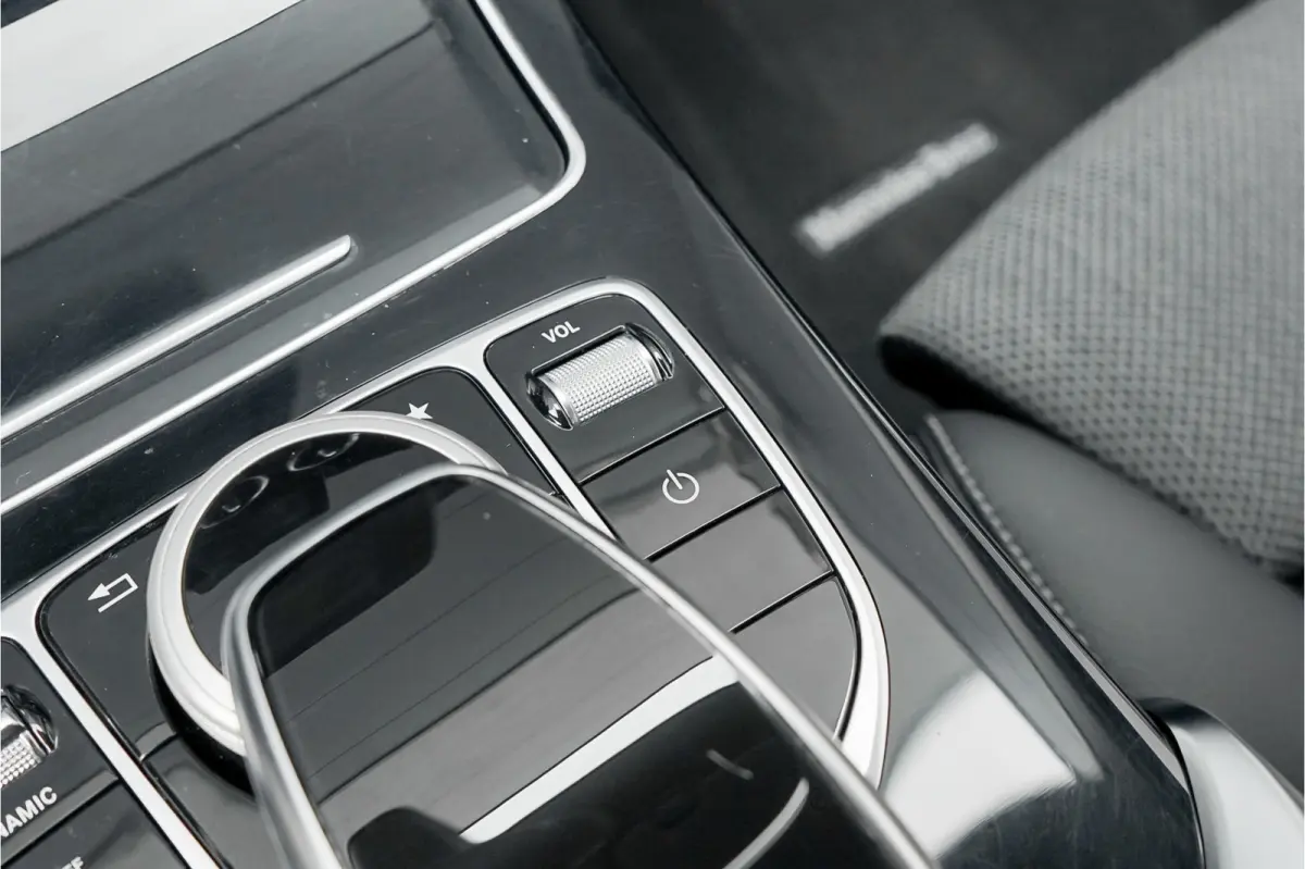 180 Avantgarde Burmester Navi Camera Trekhaak