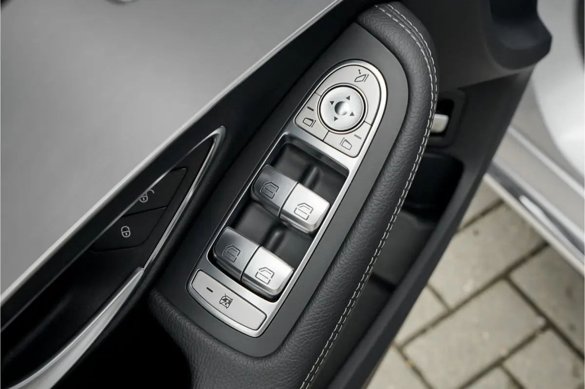 180 Avantgarde Burmester Navi Camera Trekhaak