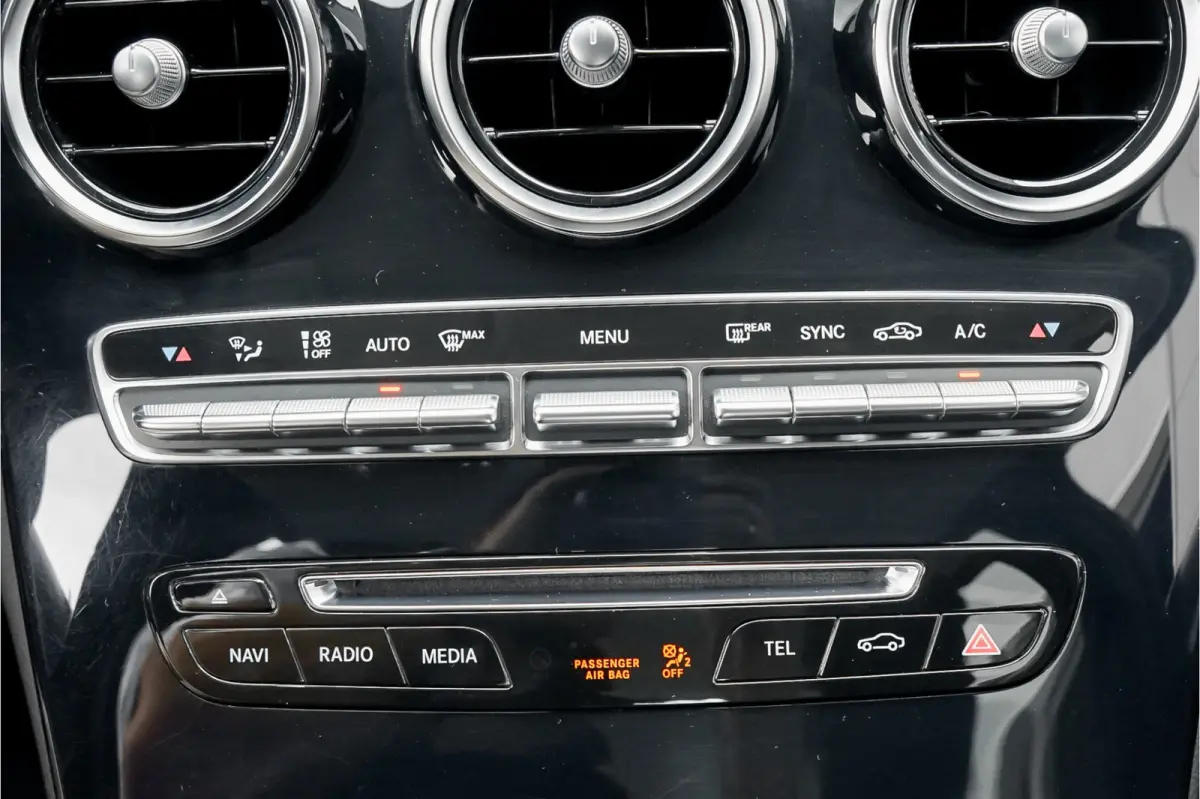 180 Avantgarde Burmester Navi Camera Trekhaak