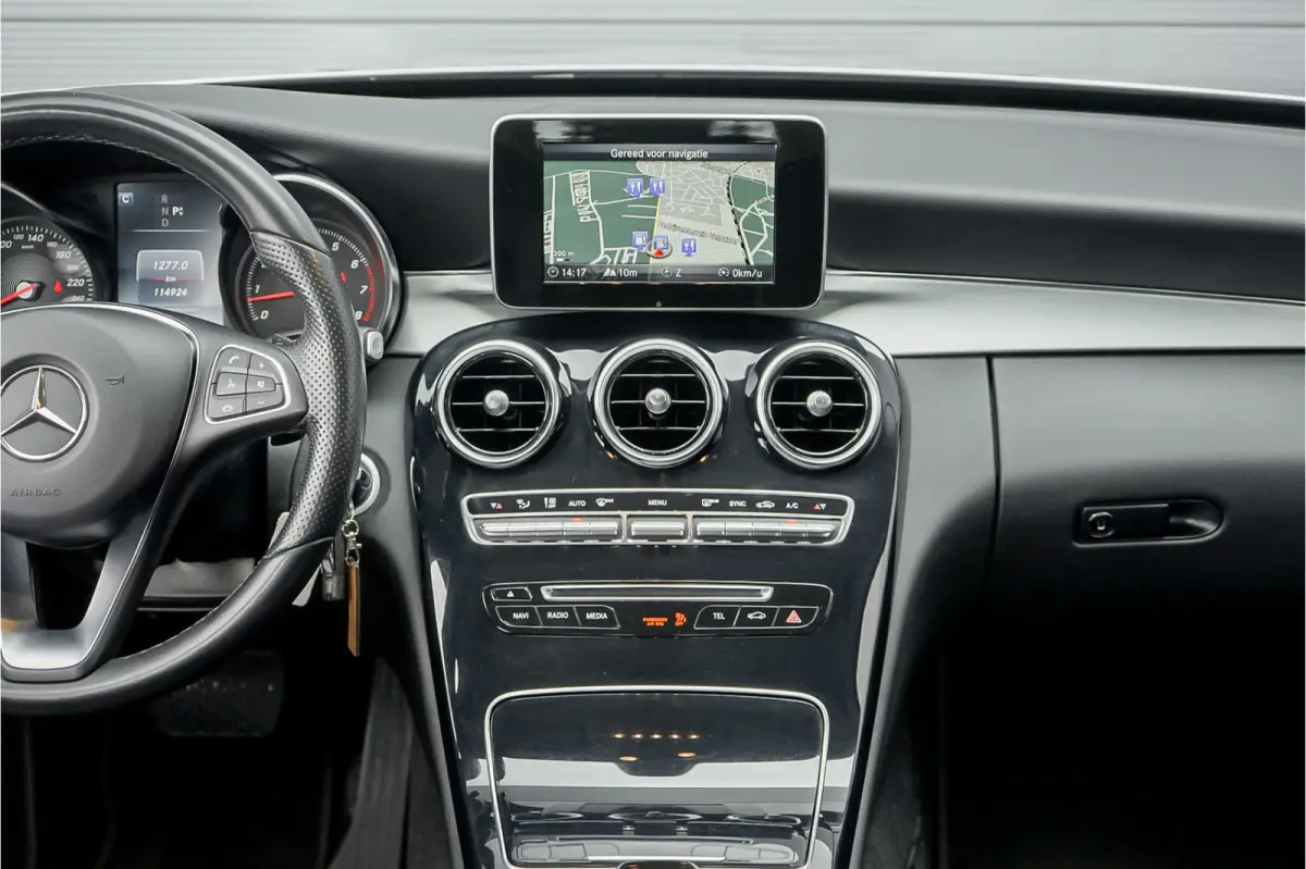 180 Avantgarde Burmester Navi Camera Trekhaak
