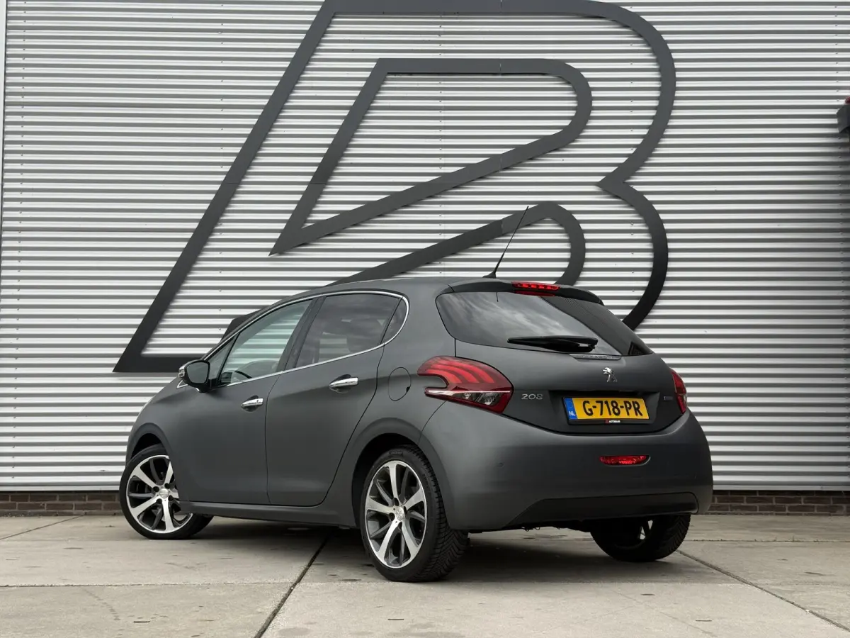 1.2 PureTech Roland Garros 2e Eigenaar|Navi|Camera|Pano|D-riem vv in 2025|Clima|Cruise|Carplay|Goed Onderhouden|APK tot 08-2026