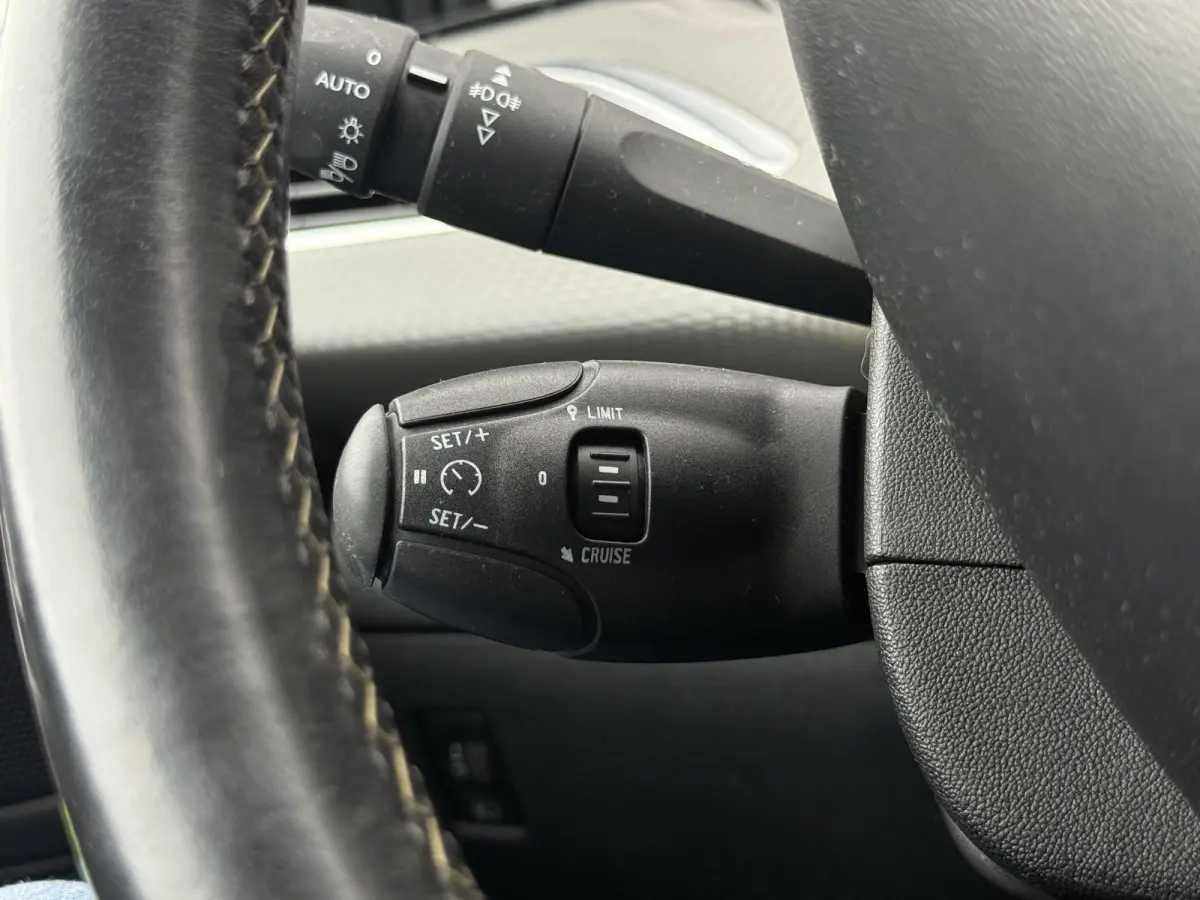 1.2 PureTech Roland Garros 2e Eigenaar|Navi|Camera|Pano|D-riem vv in 2025|Clima|Cruise|Carplay|Goed Onderhouden|APK tot 08-2026