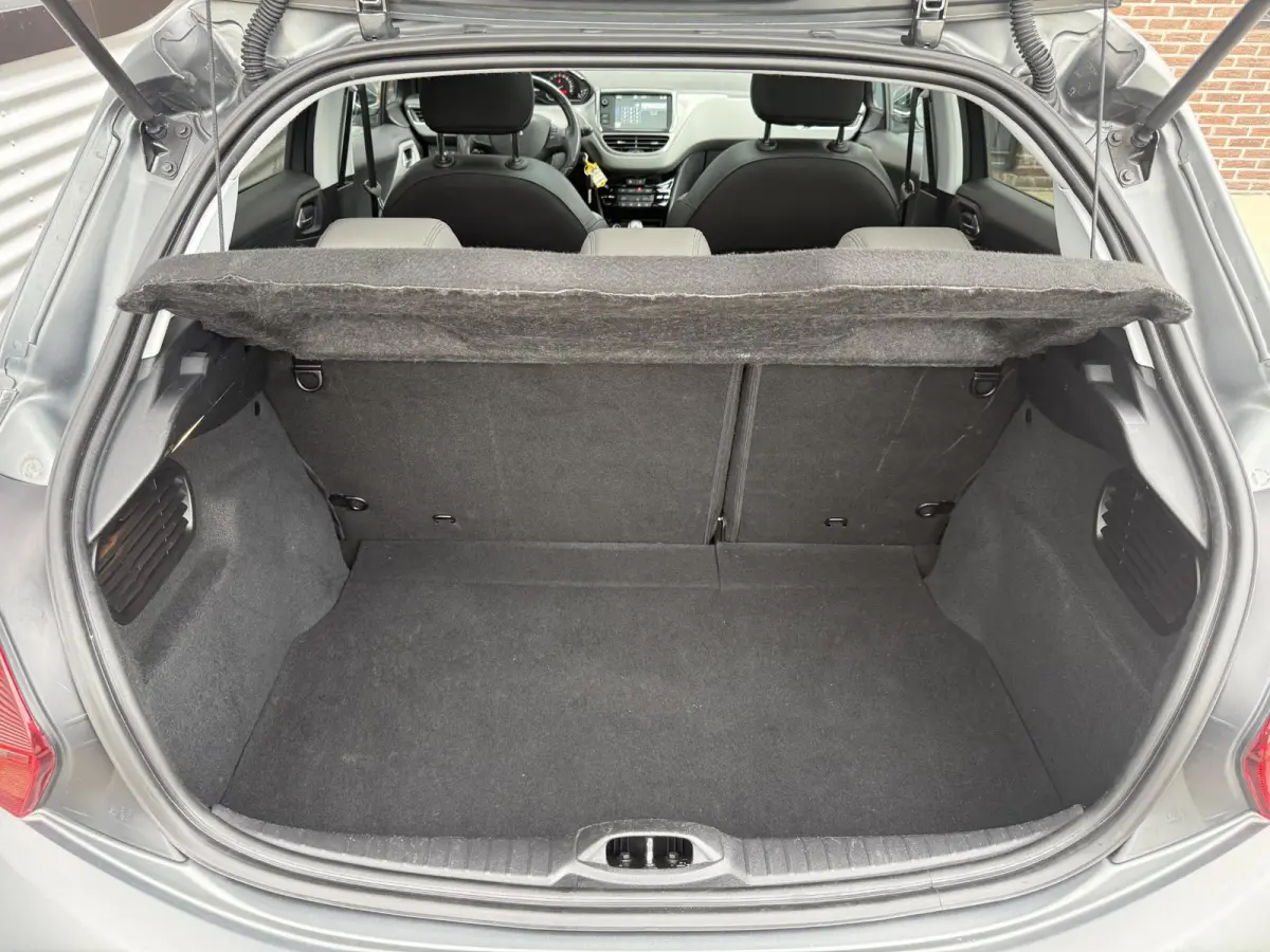 1.2 PureTech Roland Garros 2e Eigenaar|Navi|Camera|Pano|D-riem vv in 2025|Clima|Cruise|Carplay|Goed Onderhouden|APK tot 08-2026