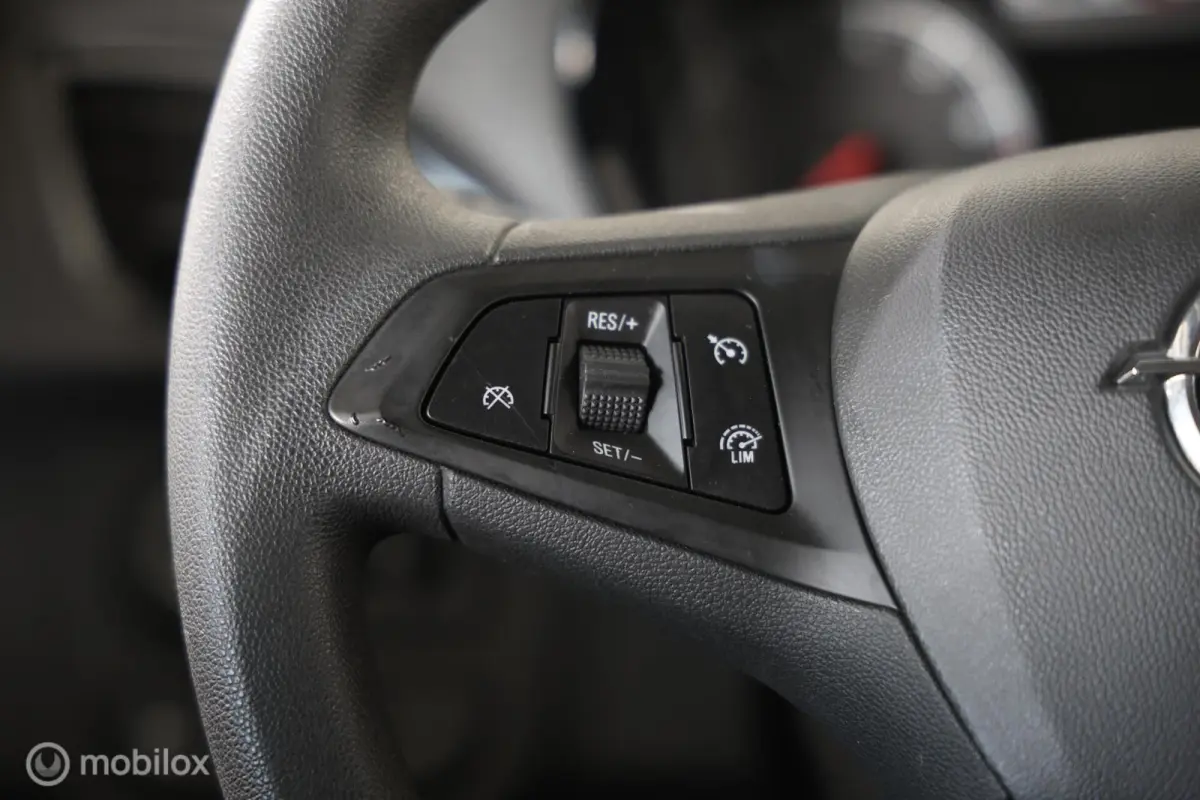 1.0 ecoFLEX Edition - Airco - Cruise - Parkeersensor achter