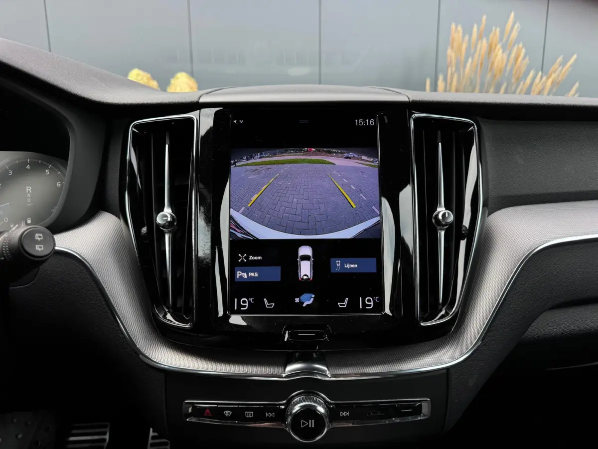 2.0 B5 AWD R-Design NAVI|LEDER|CAMERA|SPORTVELGEN