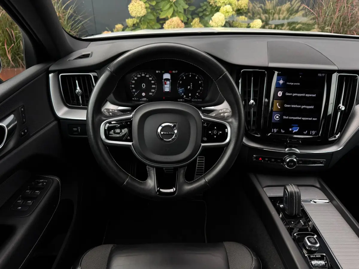 2.0 B5 AWD R-Design NAVI|LEDER|CAMERA|SPORTVELGEN