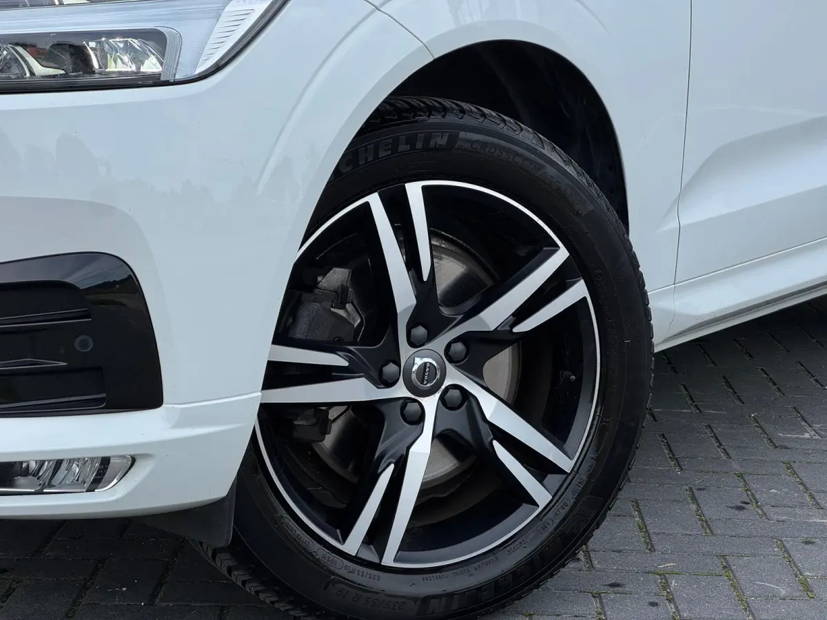 2.0 B5 AWD R-Design NAVI|LEDER|CAMERA|SPORTVELGEN
