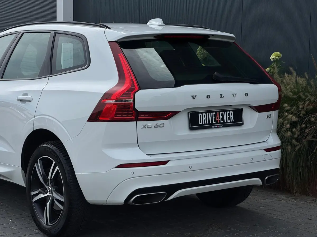 2.0 B5 AWD R-Design NAVI|LEDER|CAMERA|SPORTVELGEN