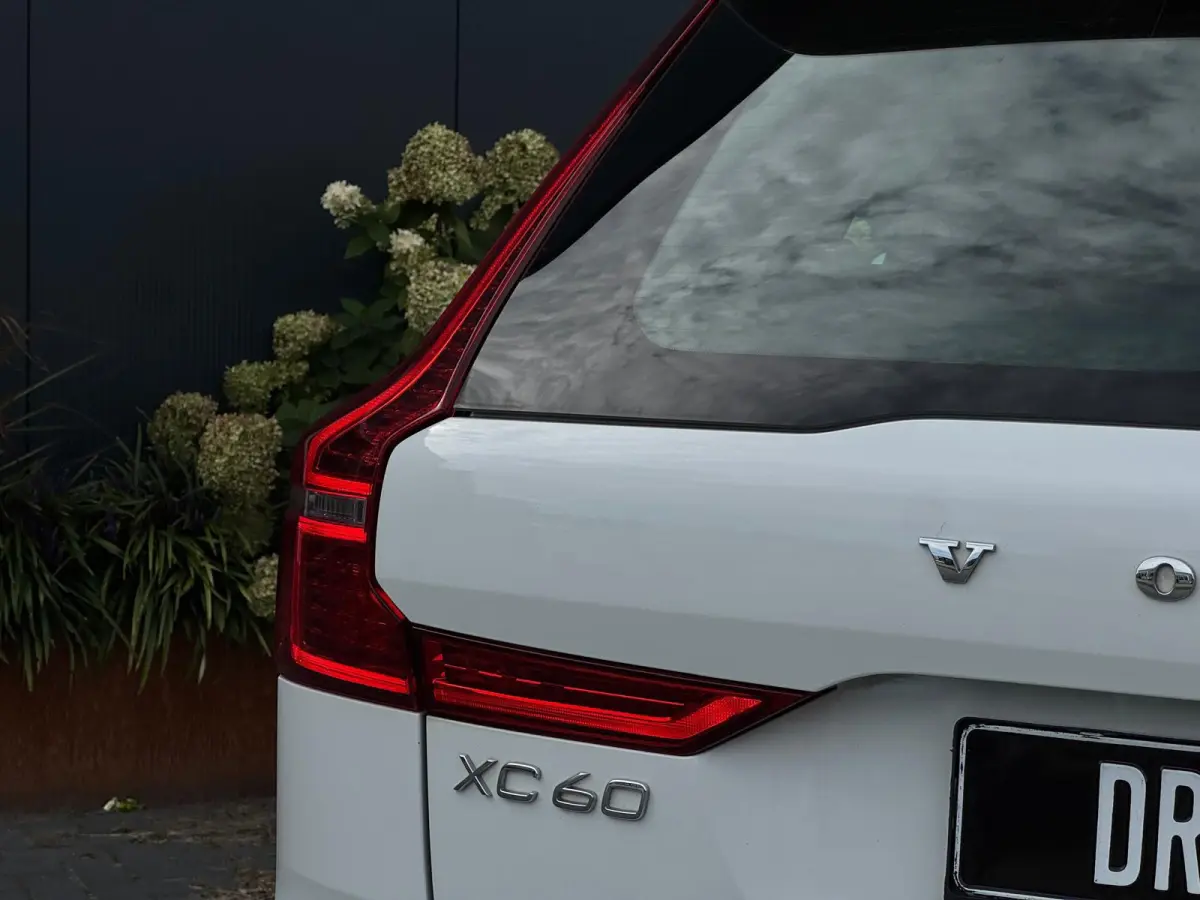 2.0 B5 AWD R-Design NAVI|LEDER|CAMERA|SPORTVELGEN