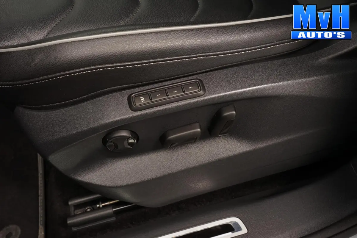 1.4 TSI PHEV R-Line|PANO|STOEL/STUUR.VERW