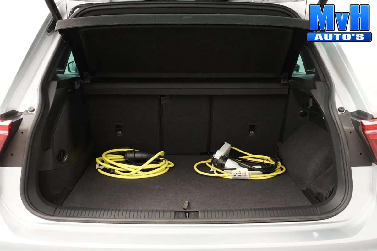 1.4 TSI PHEV R-Line|PANO|STOEL/STUUR.VERW