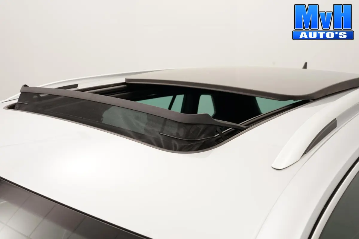 1.4 TSI PHEV R-Line|PANO|STOEL/STUUR.VERW