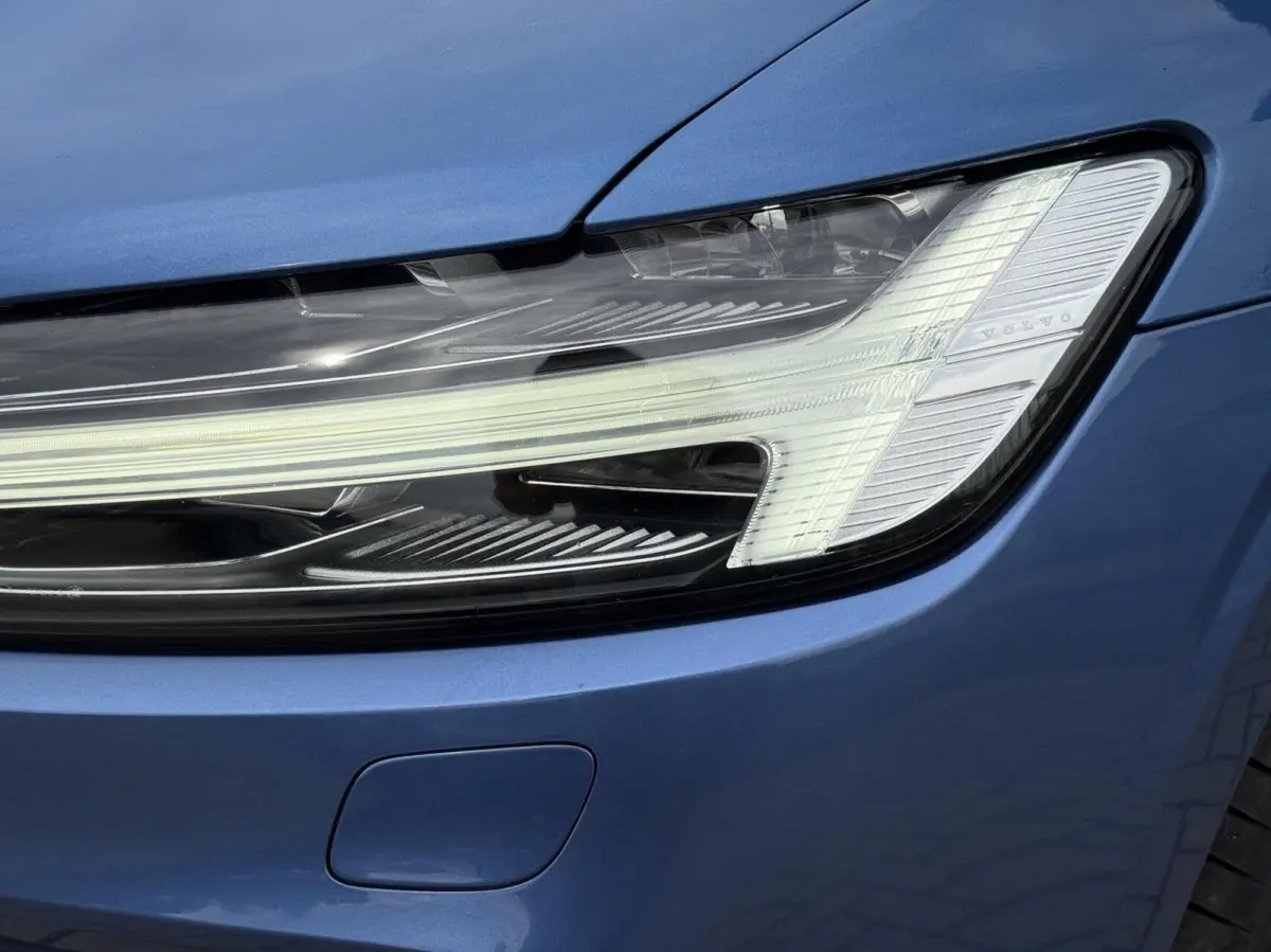 T6 Recharge AWD R-Design|360|HuD|Pano|Trekhaak|19"