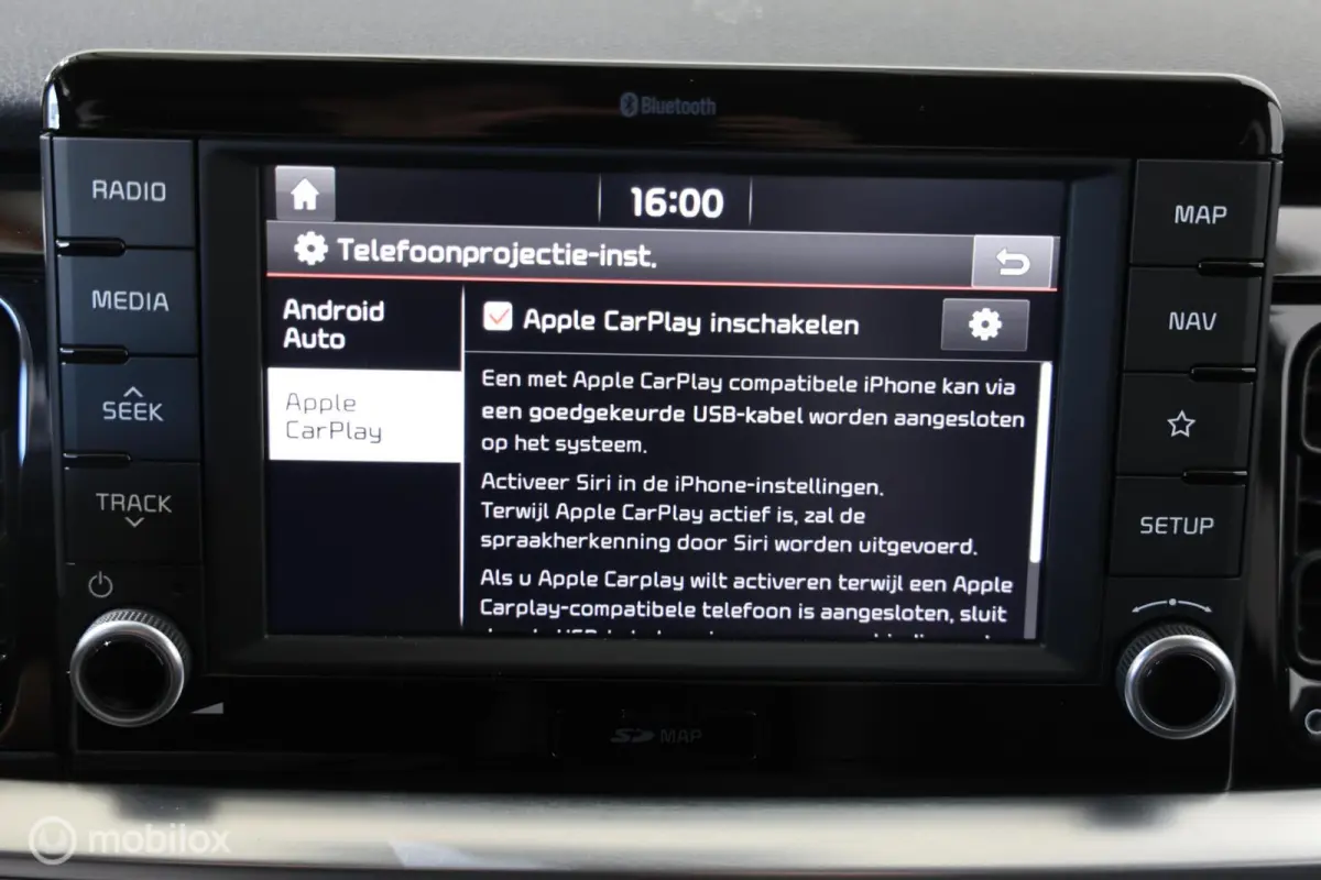 1.0 T-GDi DynamicLine - Afneembare trekhaak - Carplay - Stuur/Stoelverwarming