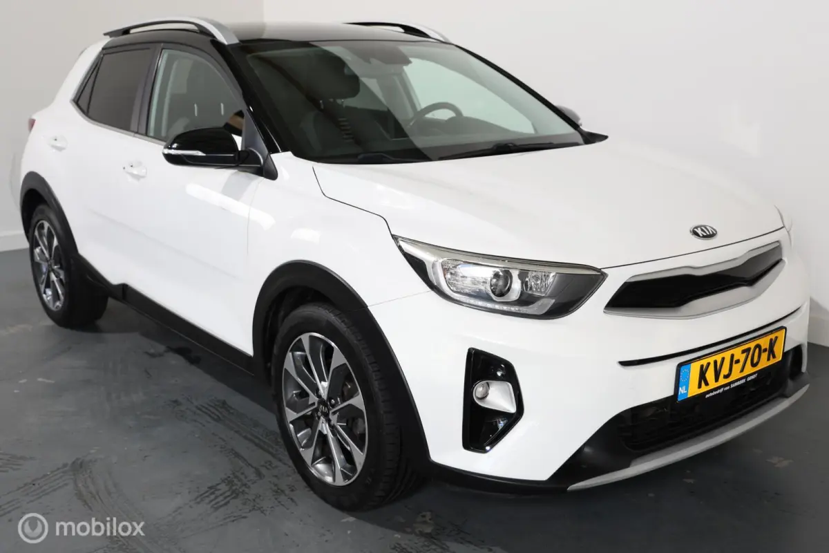 1.0 T-GDi DynamicLine - Afneembare trekhaak - Carplay - Stuur/Stoelverwarming