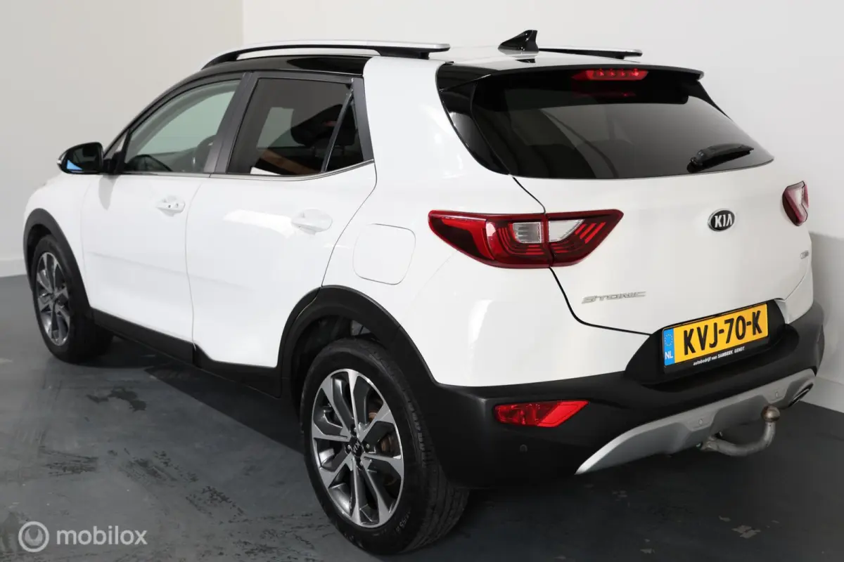 1.0 T-GDi DynamicLine - Afneembare trekhaak - Carplay - Stuur/Stoelverwarming